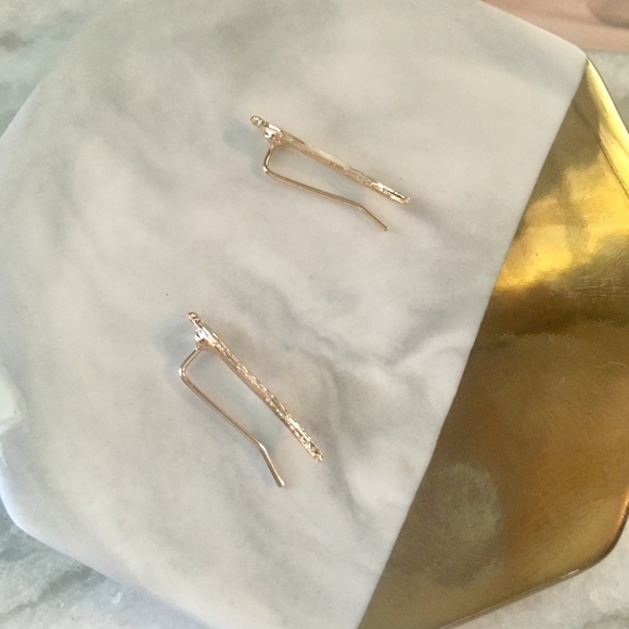 Gold Leaf Climber Ear Cuff Minimalist Earrings - Picture 3 of 7